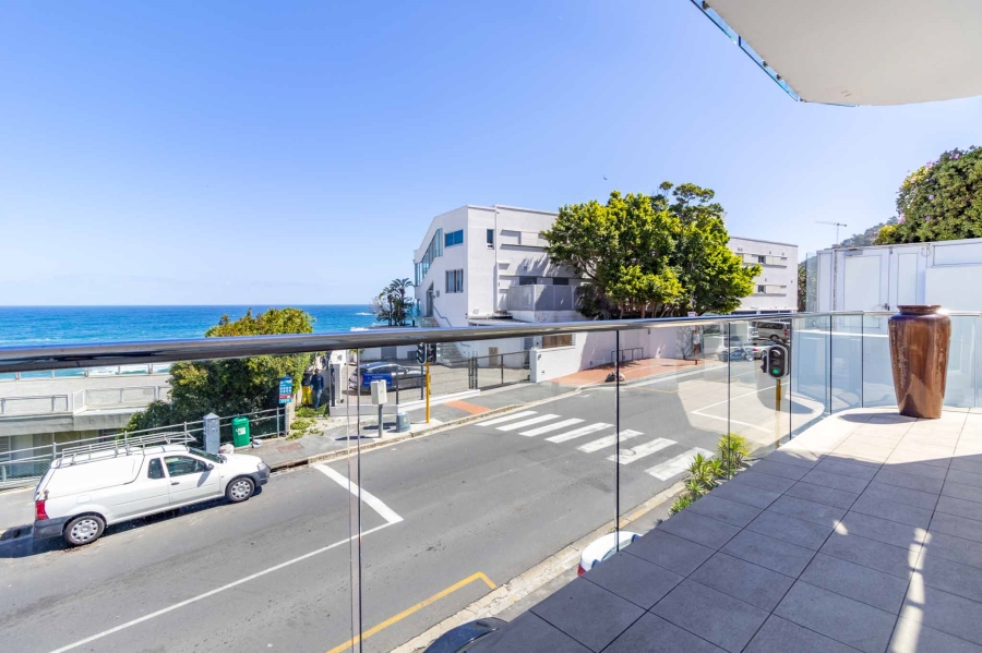 To Let 2 Bedroom Property for Rent in Clifton Western Cape